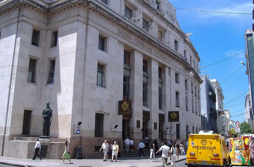 Los bancarios rechazaron el 9% de aumento