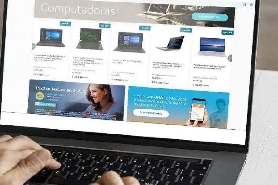 Liquidación total de notebooks y tablets con descuentos de alrededor del 30% y hasta 24 cuotas sin interés