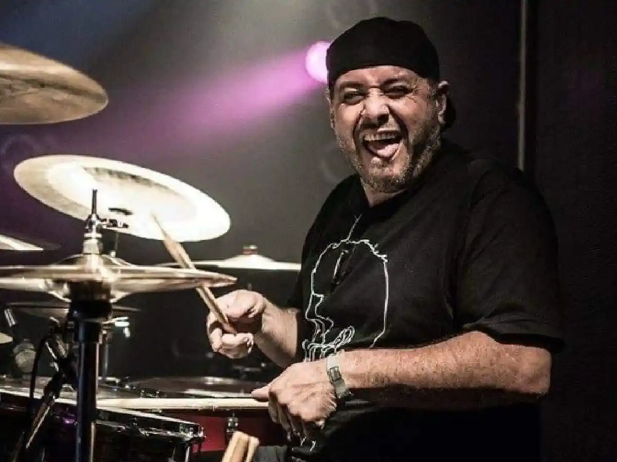 Murió en pleno concierto Bin Valencia, exbaterista de Almafuerte