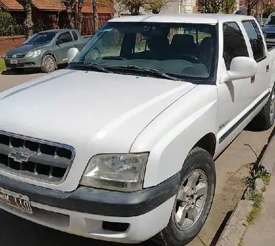 Hubo más secuestros, pero la camioneta robada en segundos sigue sin aparecer