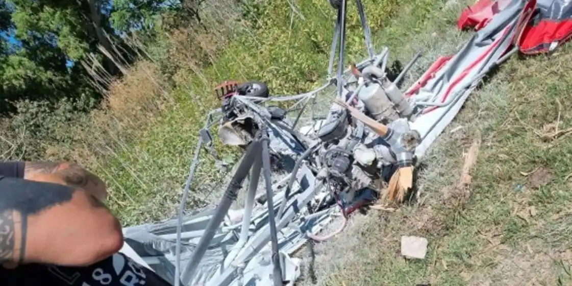 Otra tragedia en parapente: tenía 69 años y se estrelló a toda velocidad contra un cableado