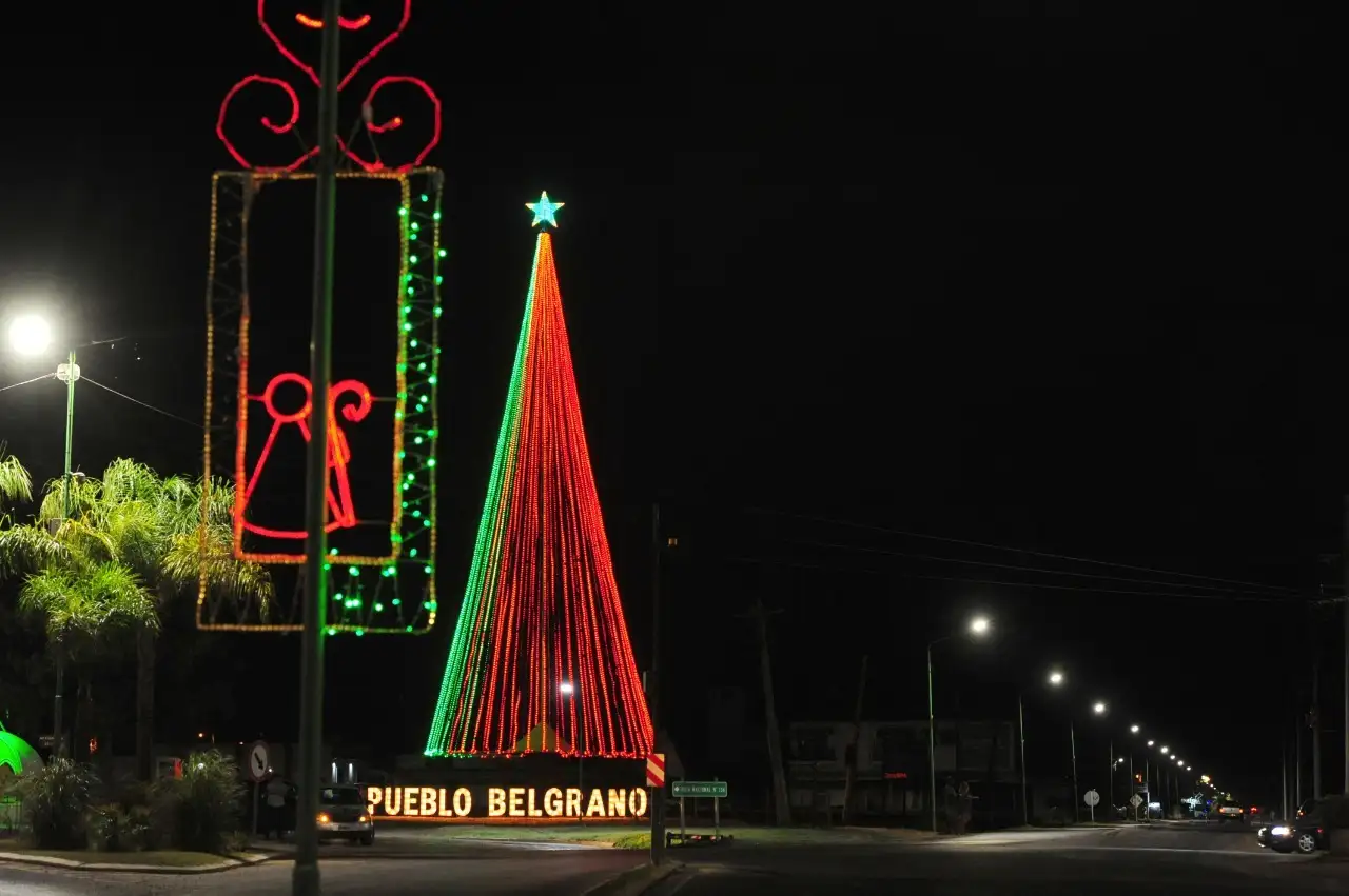 Pueblo Belgrano enciende la temporada turística con triple festejo