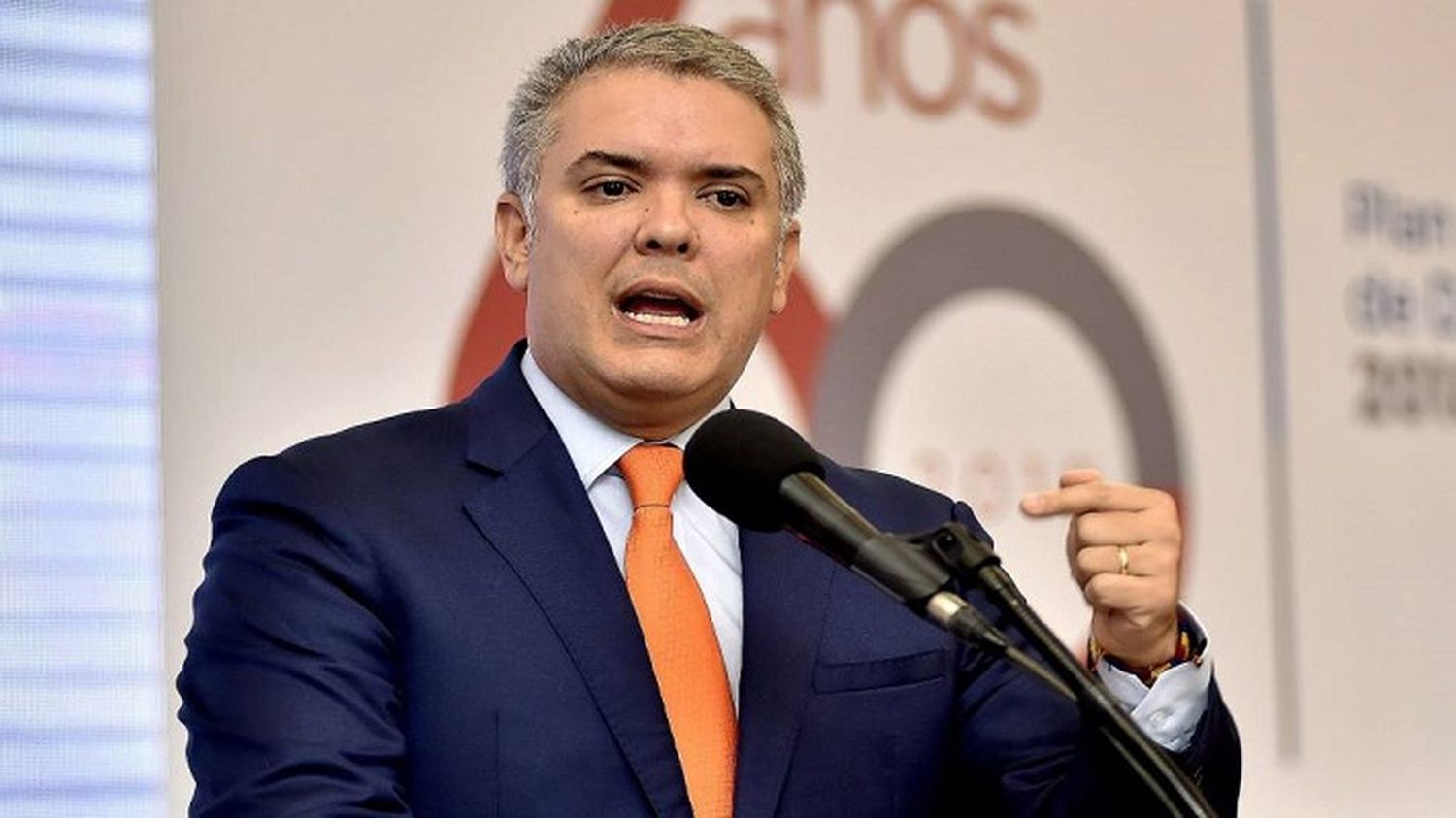 «Ilegítimo, narcodictador y criminal», le dice Duque a Maduro