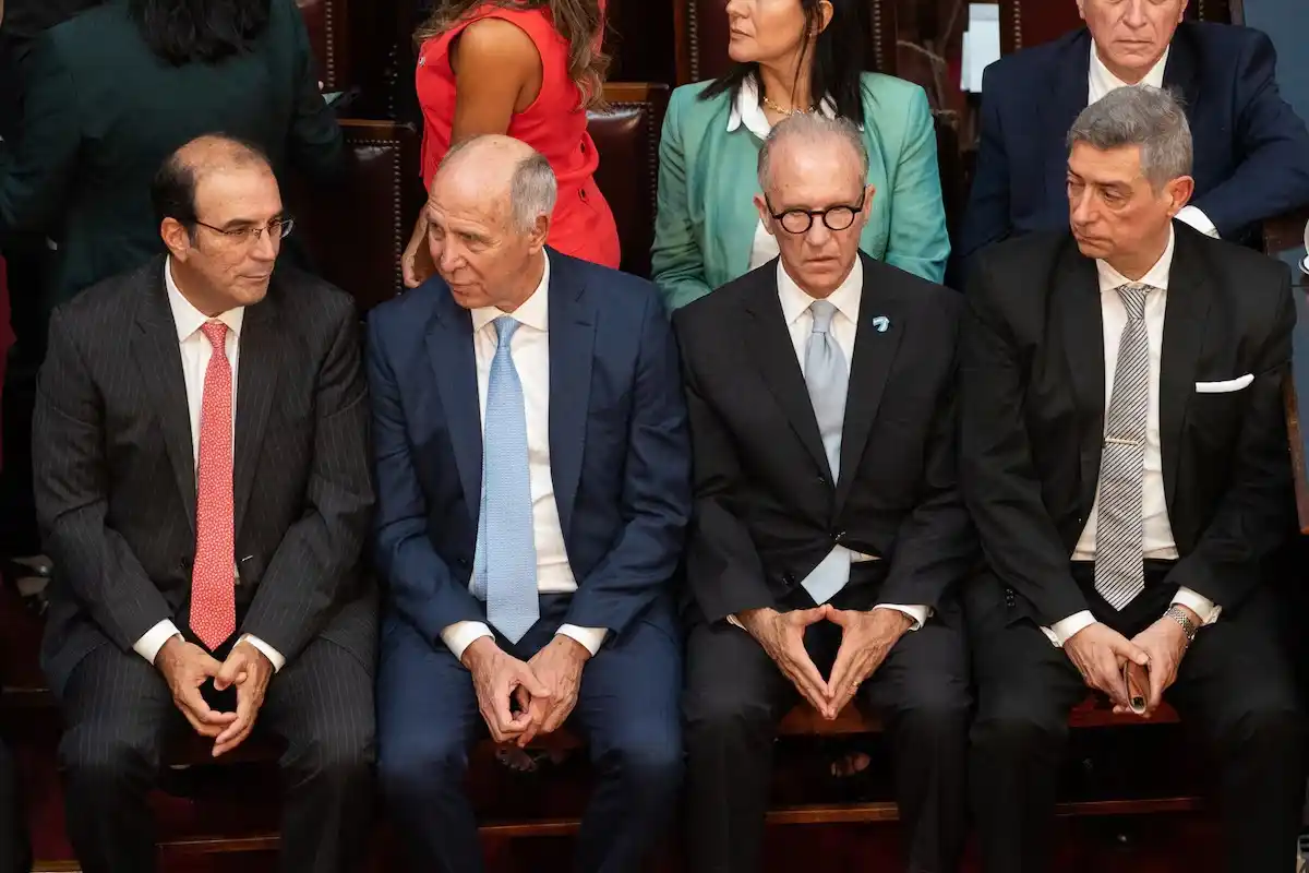 Los cuatro jueces presentes en el Congreso