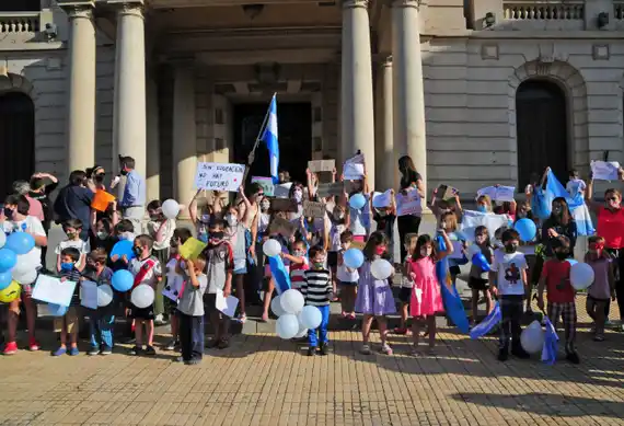 Padres y docentes bregan porque se garantice la presencialidad durante este ciclo lectivo