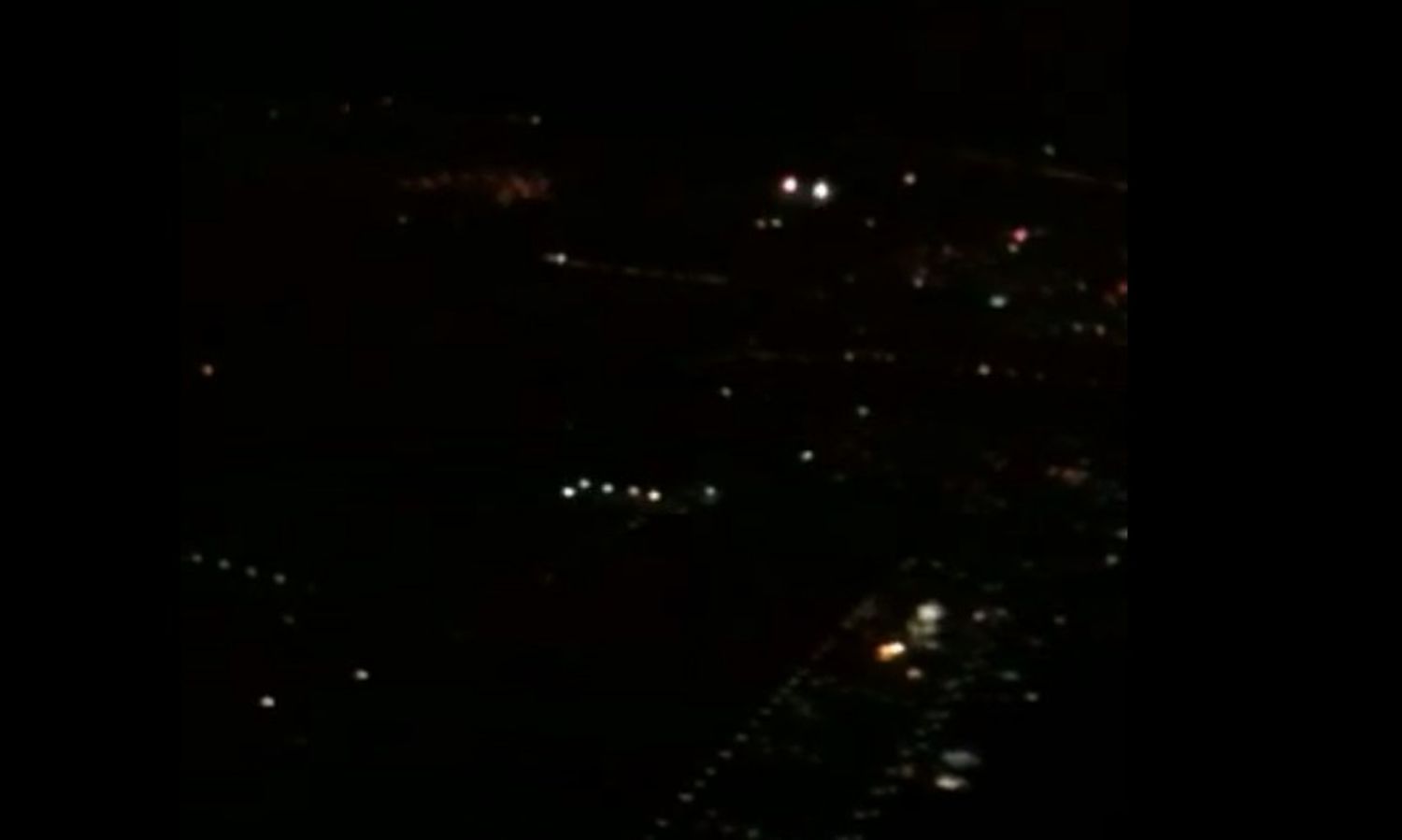 [Video] Despegando del aeropuerto de Ezeiza a la medianoche del 01/01/2015