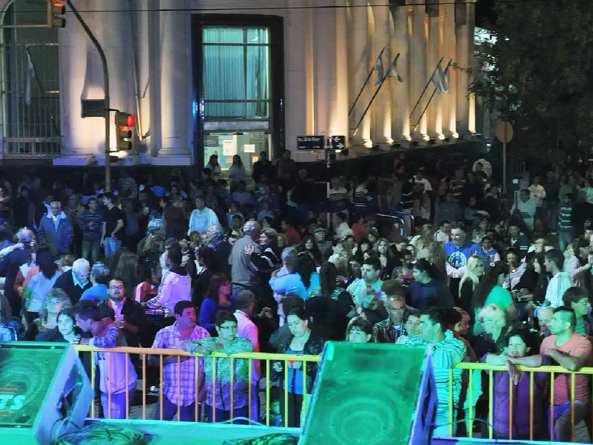 Detenido por intento de robo y gresca entre jóvenes en la Peatonal 