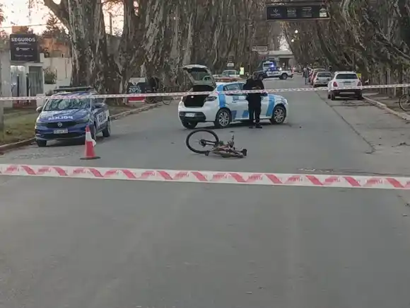 Tragedia en Córdoba: un adolescente de 16 años que manejaba una camioneta atropelló y mató a un ciclista