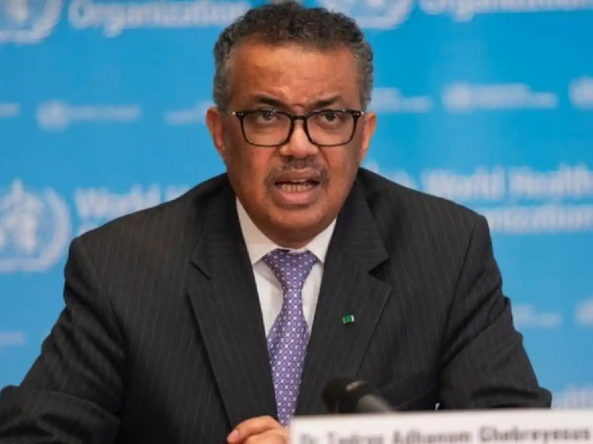 OMS: Ómicron puede infectar a vacunados o que tuvieron Covid