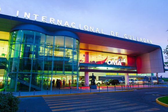 Ataque narco: se acumulan vuelos cancelados en cuatro aeropuertos mexicanos