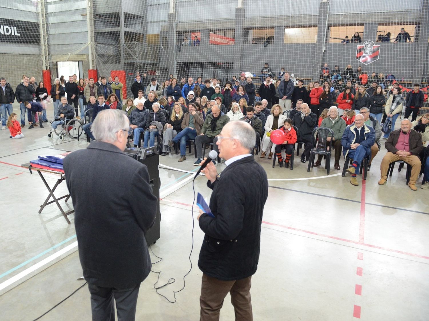 Independiente celebró su cumpleaños con homenajes, inauguración de obras y la entrega de un subsidio