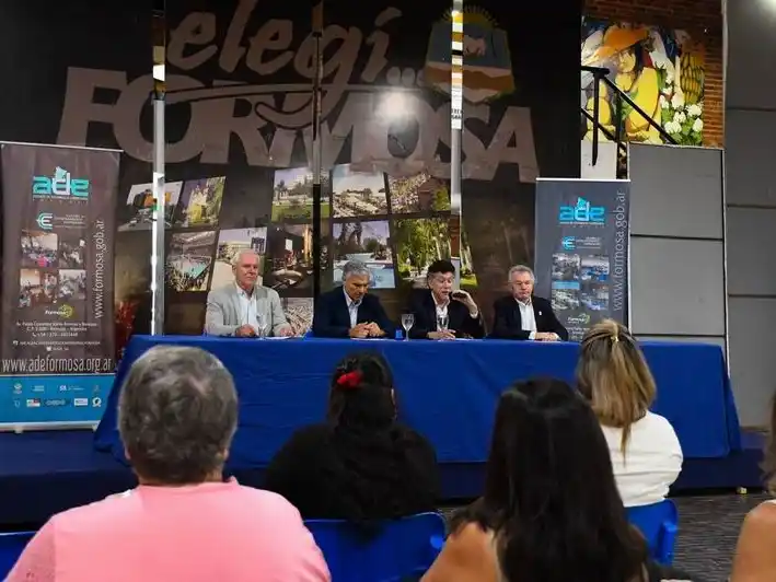 Se realizó la presentación del Programa de
capacitación y entrenamiento empresarial