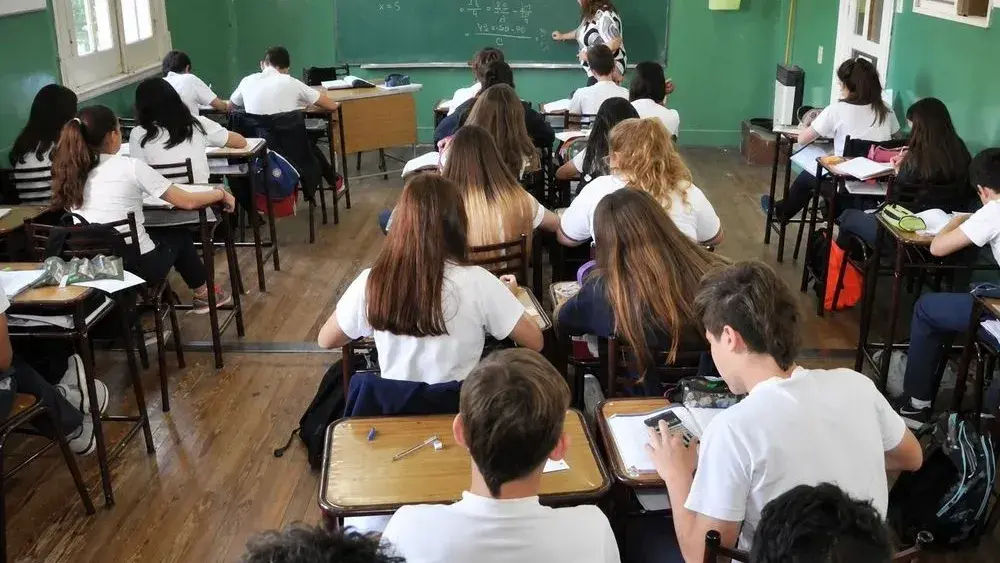 La Provincia amplió el acompañamiento a estudiantes de primer año