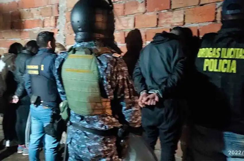 Desarticulan "point" de droga en la Villa Vértiz: ocho detenidos