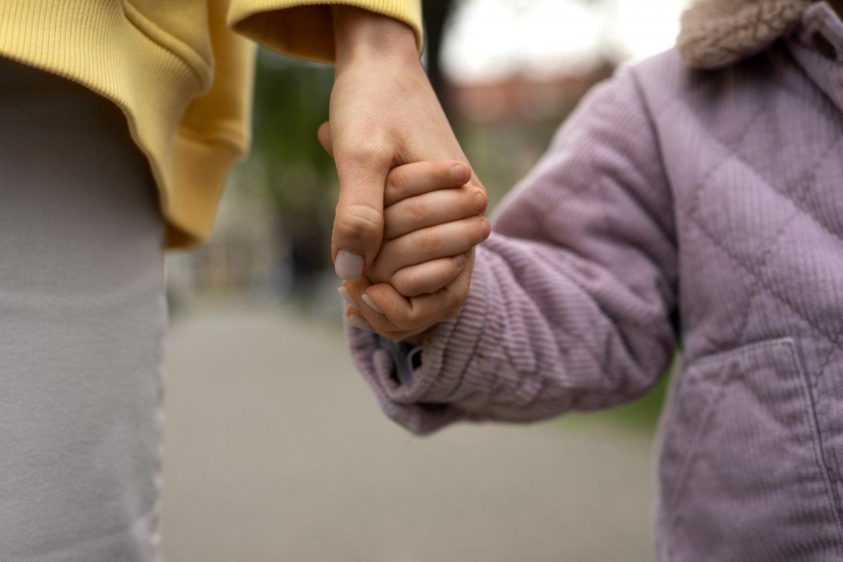 Desde octubre, Cáritas y ANAF ofrecerán capacitaciones a agentes de cuidado de niños y adolescentes