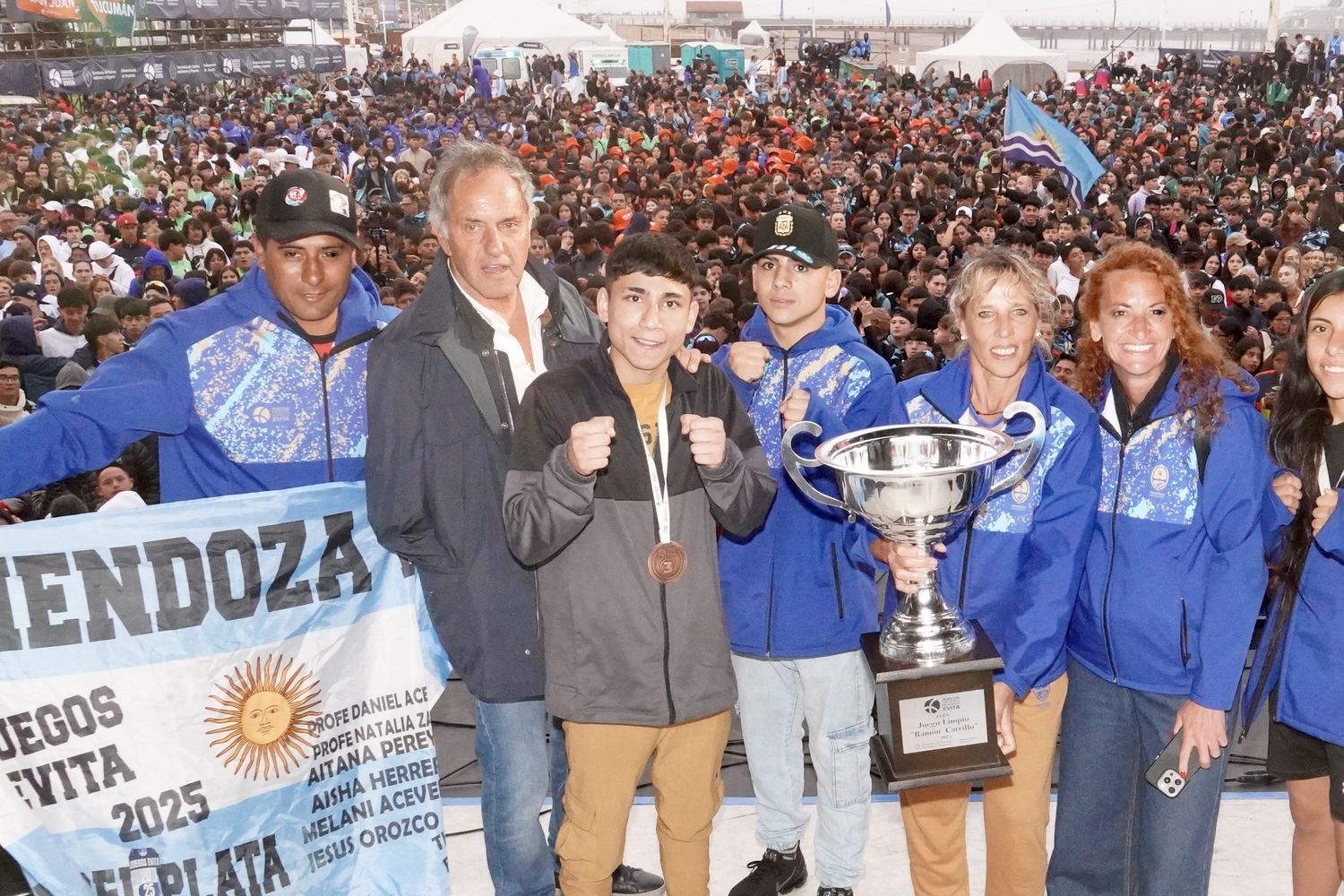 Scioli en el cierre de los Juegos Evita
