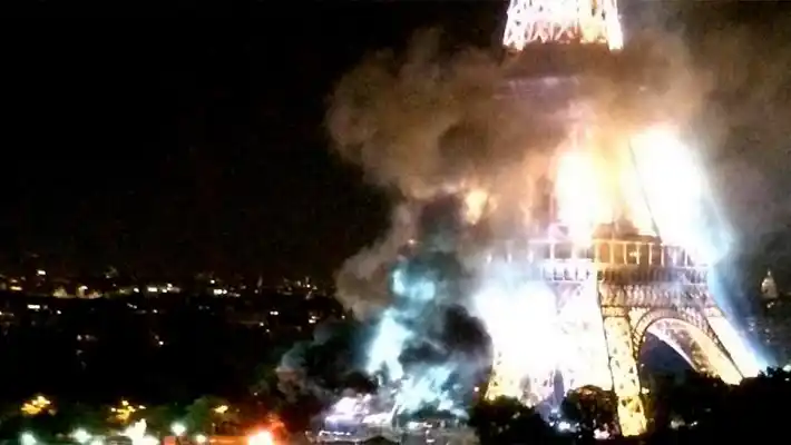 VIDEO: El fuego se apoderó de la Torre Eiffel durante el atentado