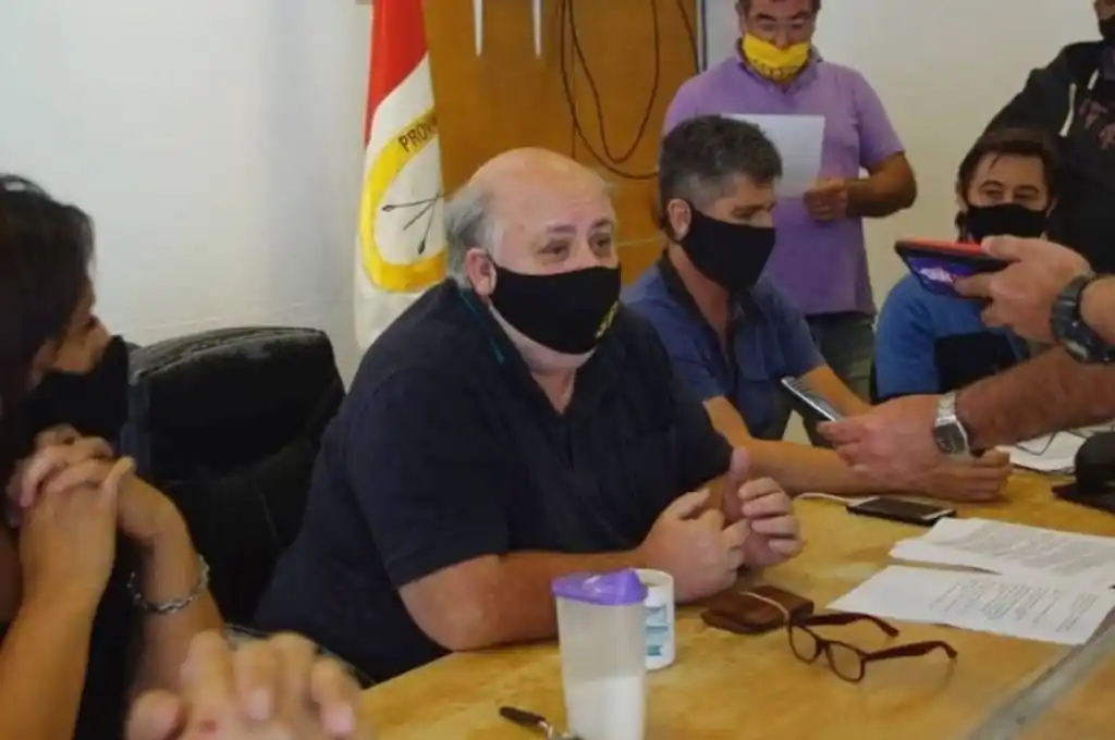 Taxistas de Rosario piden «reunión urgente» con Pablo Javkin