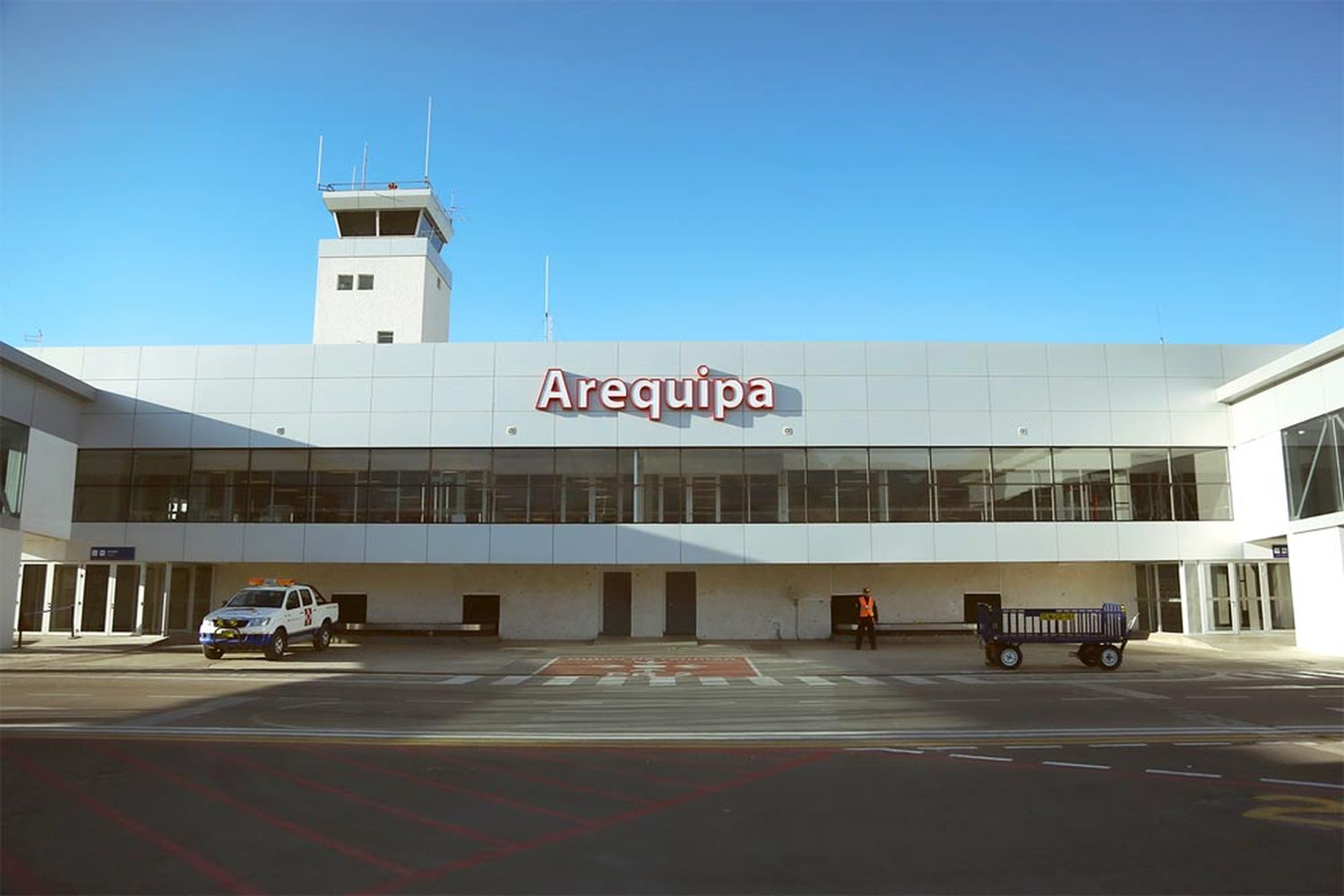 Vuelos comerciales suspendidos en el aeropuerto de Arequipa