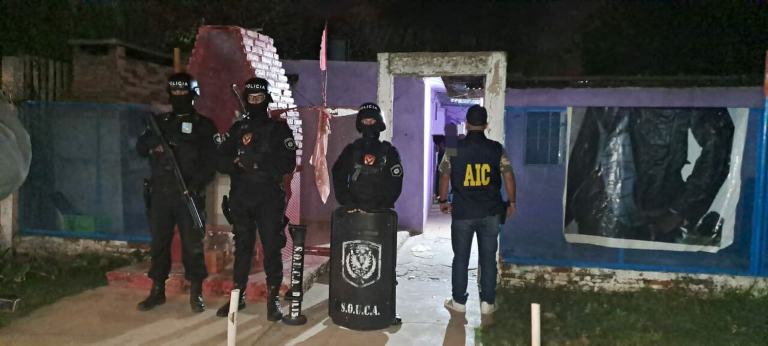 La AIC detuvo a 4 personas en allanamientos simultáneos en el barrio Virgen de Guadalupe de Reconquista