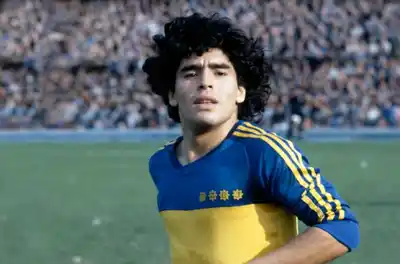 Basado en hechos reales: El día que compré a Maradona