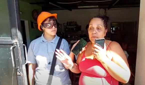 Cloacas: "El lunes voy con un balde de mierda a la Municipalidad", la advetencia de una vecina desesperada