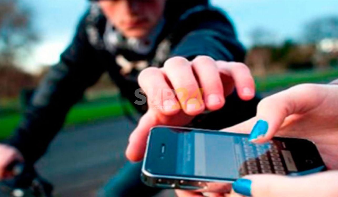 Secuestran  17 celulares en un local de reparación y venta