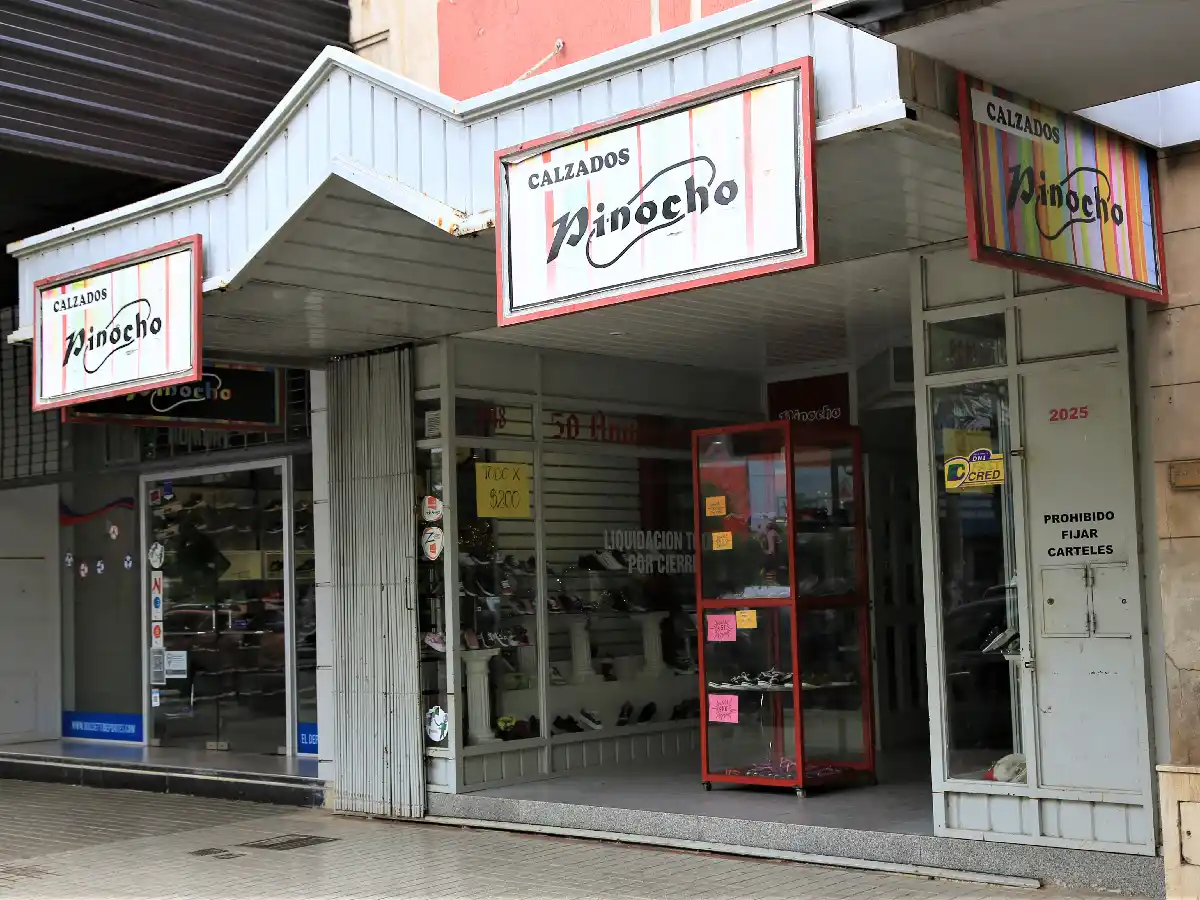 Cierra un negocio clásico del centro de la ciudad: Calzados Pinocho 