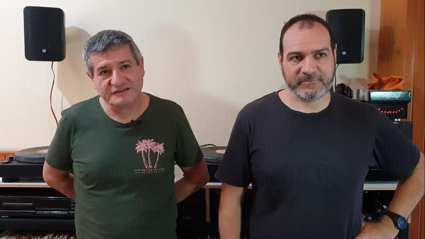 Hugo Roldán y Gabriel Fernández - Dj de La Fabrica Disco Esperanza