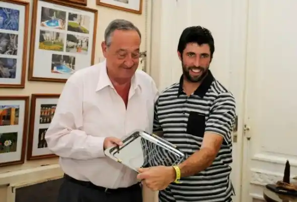 Lunghi recibió a piloto tandilense que completó el Rally Dakar 2017