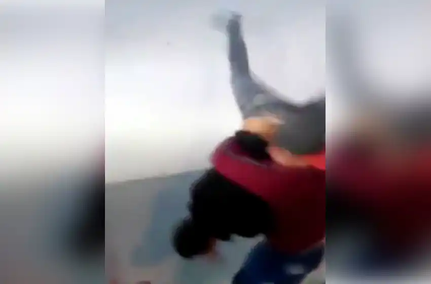 Salvaje pelea entre alumnos y padres en una escuela del barrio 7 de Septiembre