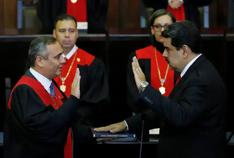 Maduro contra el mundo