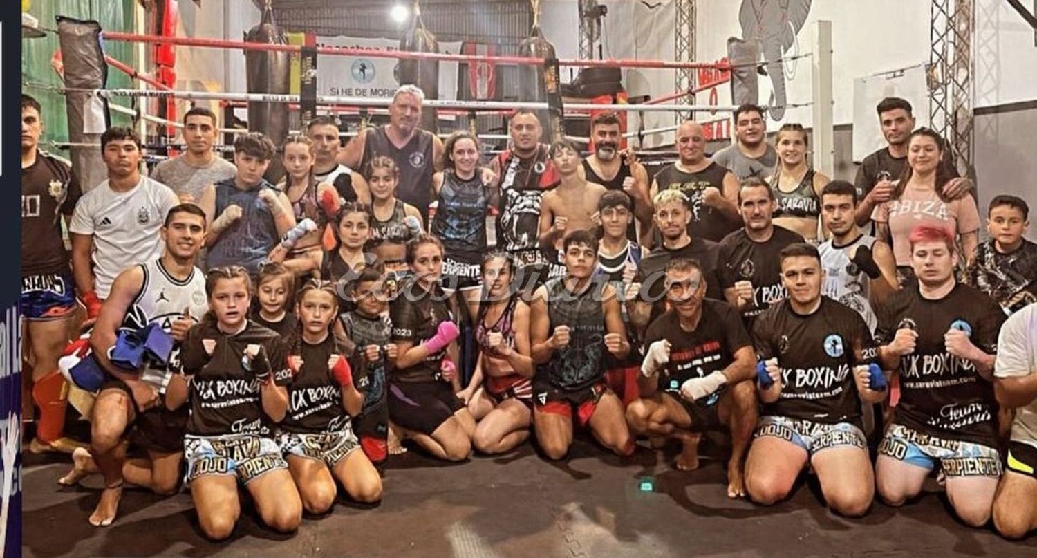 Los participantes del seminario, junto a Florencia Greco, Cristian Bosch y Maximiliano Saravia