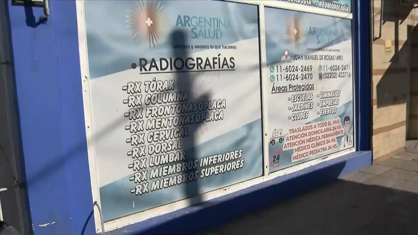 Una médica que descubrió que utilizaban su nombre, matrícula y sello profesional sin autorización.