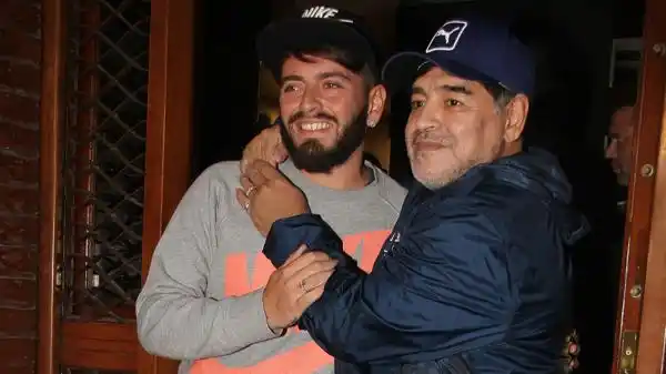 Padres famosos que reconocieron tarde a sus hijos