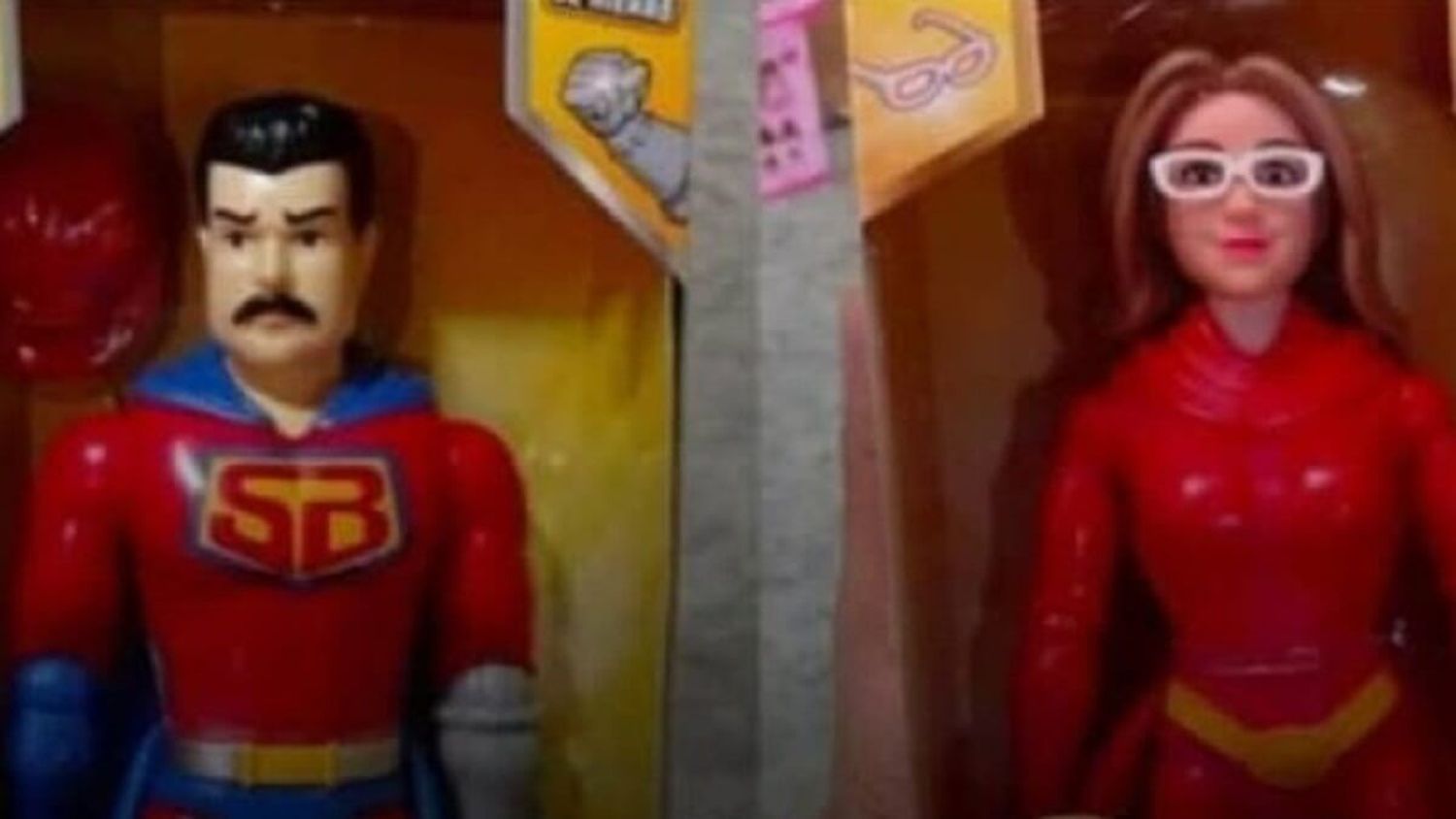 ¡INDOLENTES! Rechazan regalo de juguetes para «ideologizar» a los niños