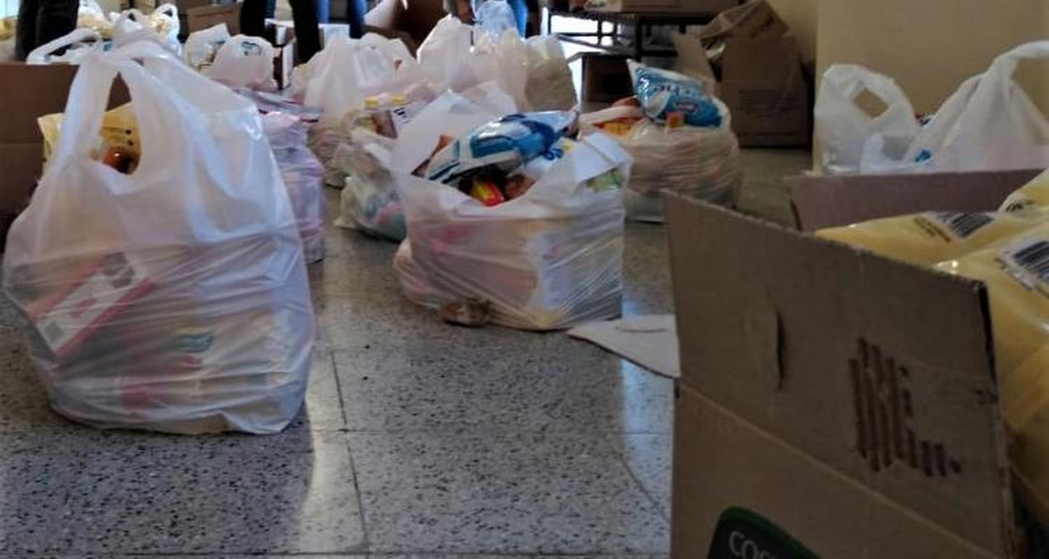 Bolsón de mercadería en escuelas: no es para todos los chicos y el Consejo Escolar pidió a los directivos que hagan un listado