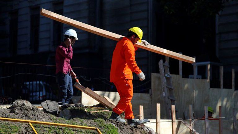 Cómo es la inscripción para el programa que paga $9.450 mensuales