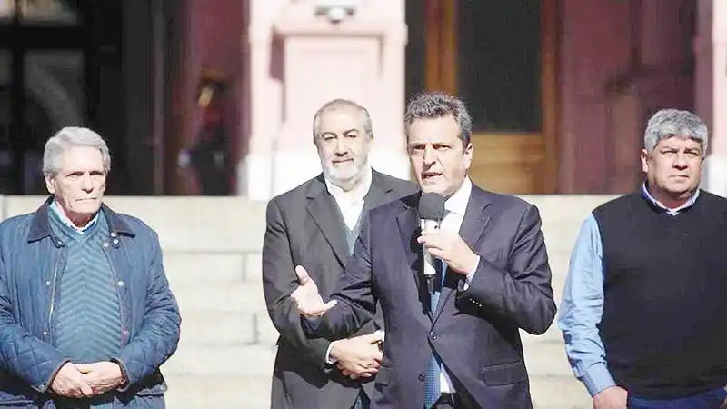 El Gobierno prepara medidas paliativas para
afrontar otro durísimo índice de inflación