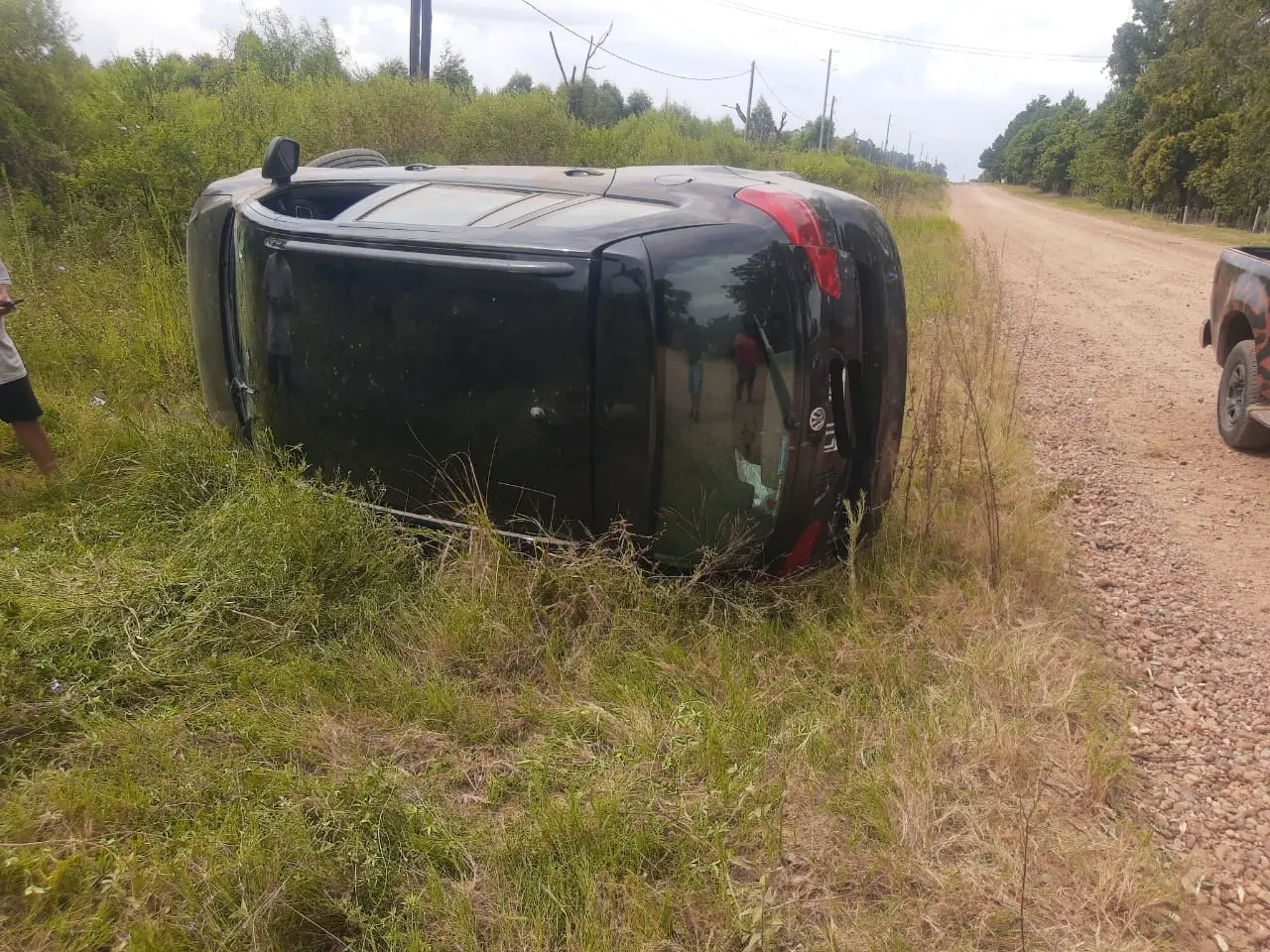 Vuelco de un automóvil en la ex Ruta 14: dos jóvenes resultaron ilesos
