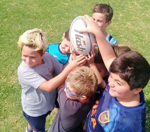 Rugby: bienvenida de Náutico  a los chicos en un nuevo año