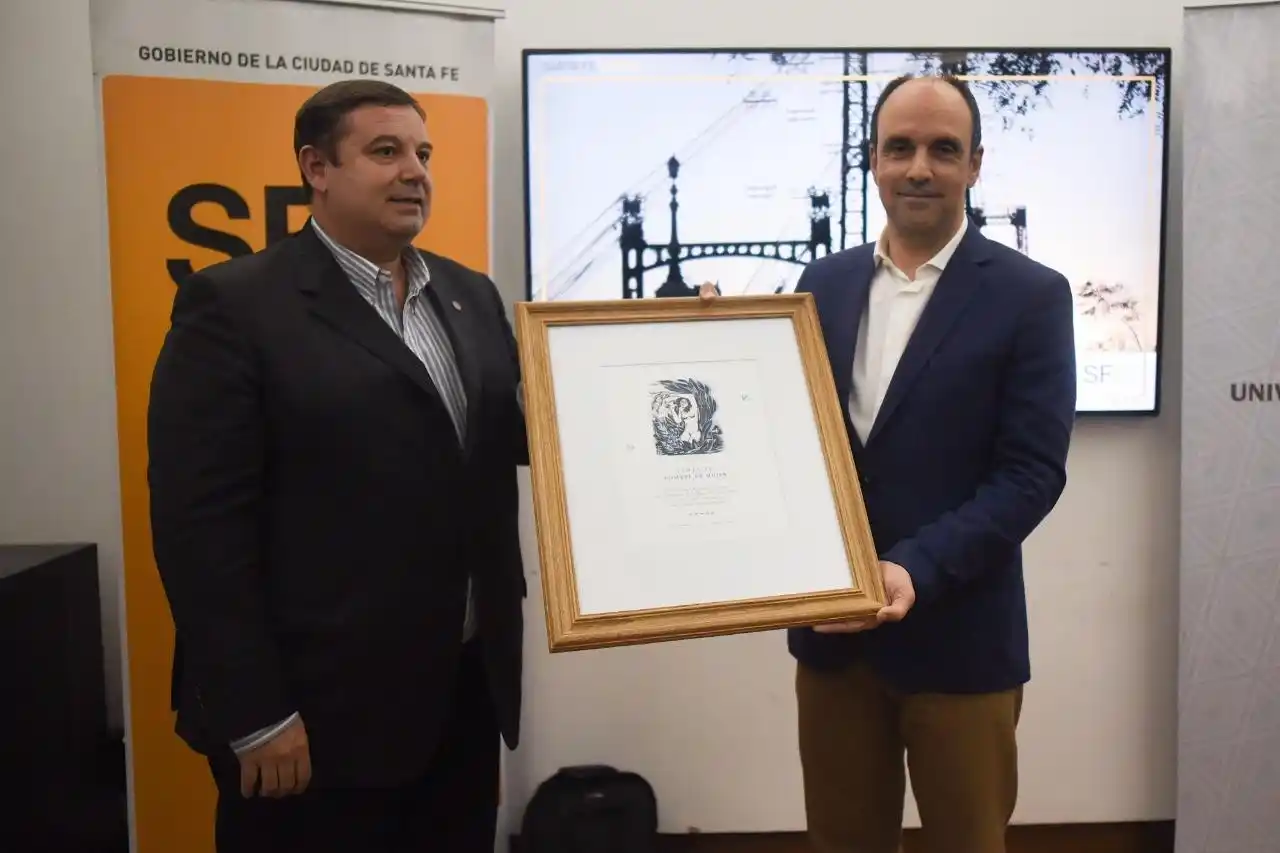 “Esta obra literaria recupera gran parte de nuestro patrimonio histórico”