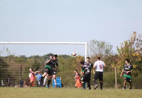 Nueva fecha de la AFAG: resultados y posiciones del fútbol amateur 