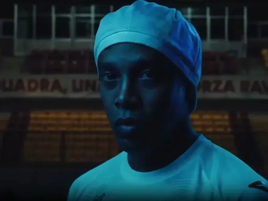 Ronaldinho vuelve al fútbol profesional a los 46 años con el Ravenna FC