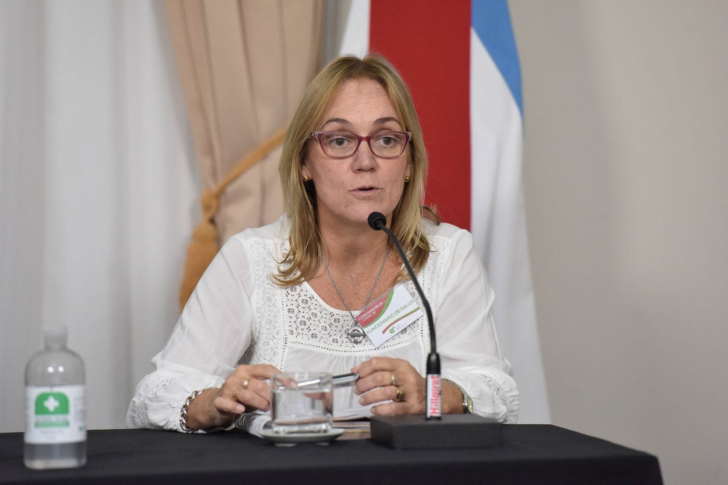 Crece la cantidad de casos: "Es esencial evitar la aglomeración de personas y las reuniones sociales"