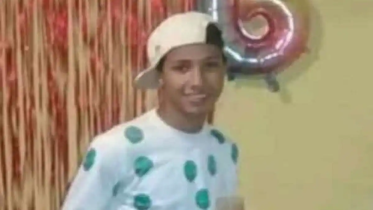 ¡CON UN PICA HIELOS! iNDIGENTES ASESINAN a mecánico para robarlo en el callejón Anauco de Caracas