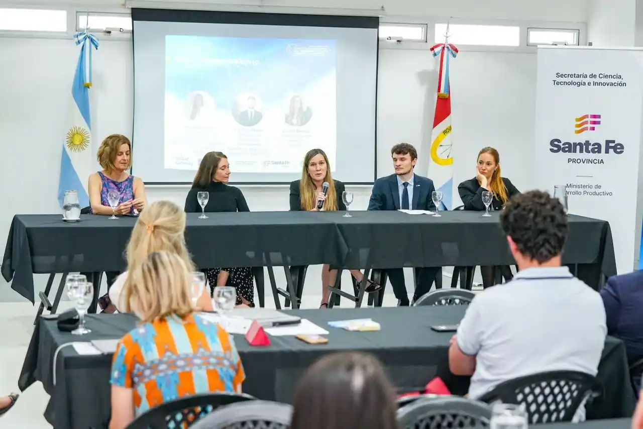 El Gobierno Provincial encabezó una jornada de trabajo con especialistas nacionales e internacionales