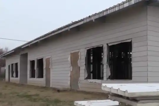 El intendente de Pehuajó estalló contra Cambiemos por el abandono en la construcción de un jardín de infantes