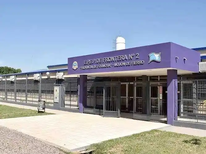Insfrán reivindicó el rol estratégico de las 
Escuelas de Frontera en el Modelo Formoseño