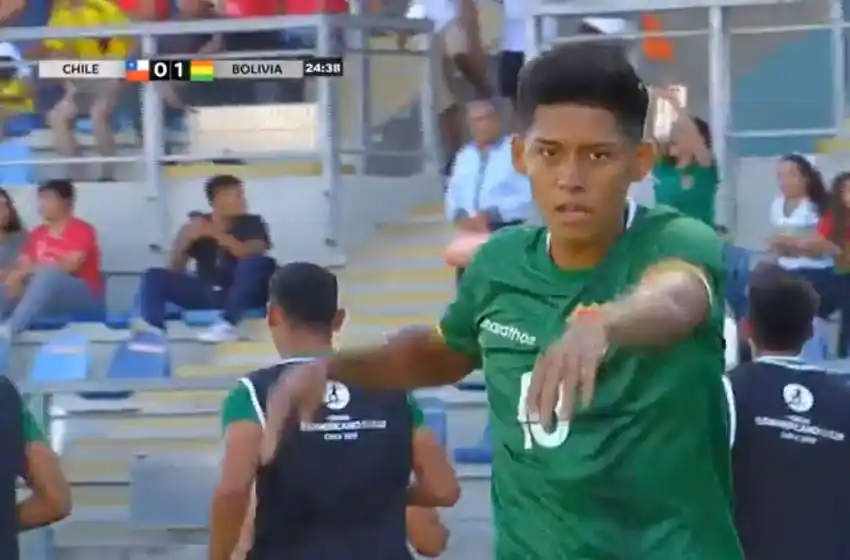 El particular festejo con tintes políticos de un jugador de Bolivia